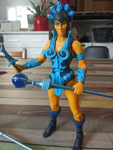 Evil lyn motu classic - , motuc