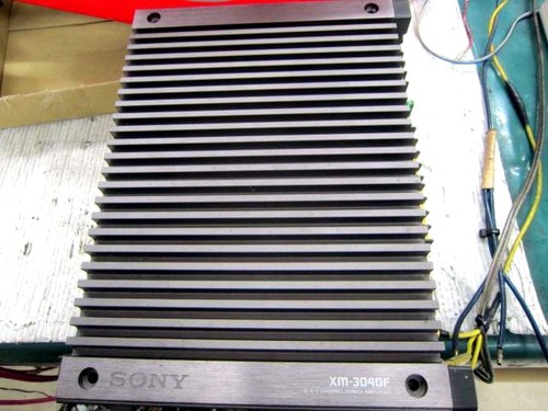 Amplificatore per auto sony - per,