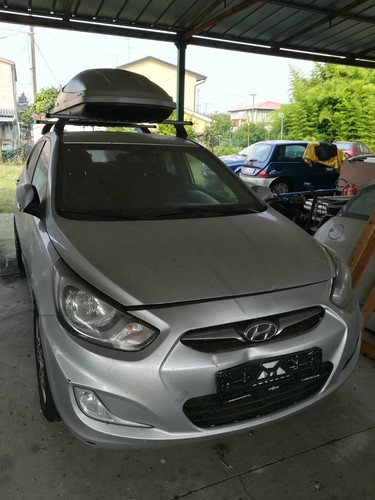 Hyundai solaris benzina - hyundai,