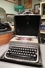 Macchina per Scrivere OLIVETTI