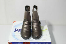 Stivaletti e stivali da