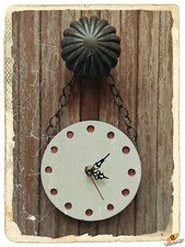 meraviglioso orologio  da parete, pietra scolpita e dipinta a mano