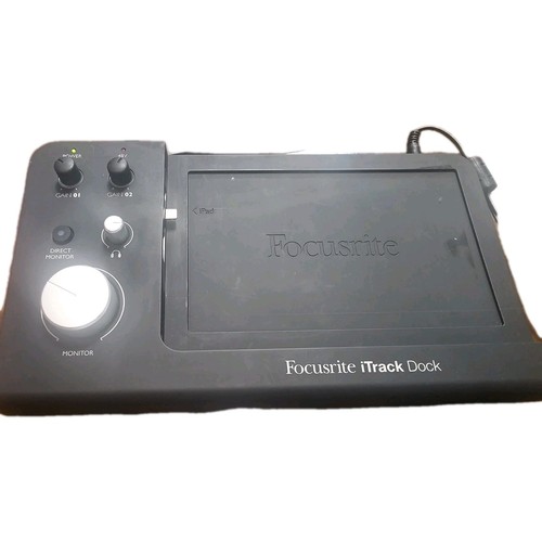 Focusrite itrack dock - itrack,