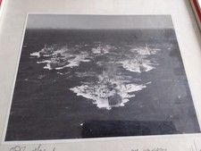 1965 HMS WALKERTON NAVE INGLESE BASE A MALTA FOTOGRAFIA CAPPELLO MARINA FIRME