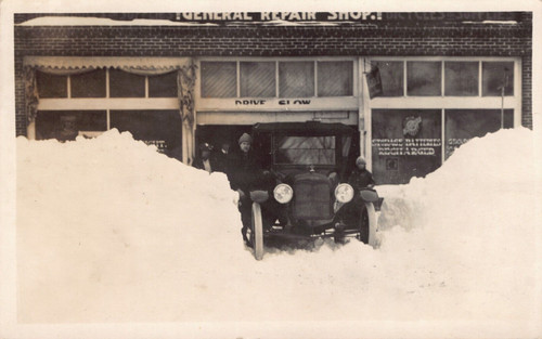 Sneved early automobile - sneved, in