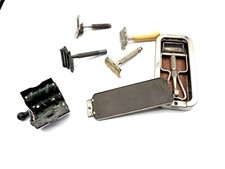 Lotto rasoi e temperamatite da