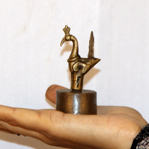 Antico ottone pavone - pavone, forma