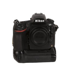 Nikon D810 Body + Jupio