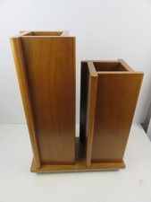 portaombrelli in LEGNO colore noce stile astratto moderno design geometrico cubo