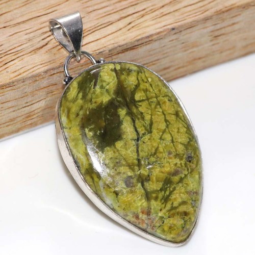 Ciondolo opale verde
