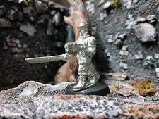 GW WARHAMMER 40.000 GUARDIA IMPERIALE METALLO Colonnello shaeffer