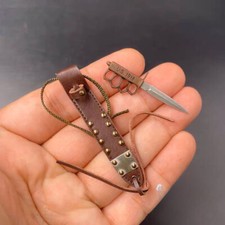 Coltello in plastica solido