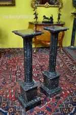 Coppia di colonne-piedistalli