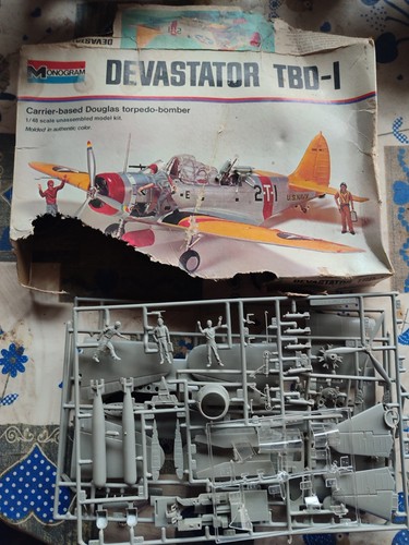 Model kit devastator - dg,