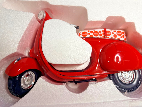 Vespa coca cola scooter - coca,
