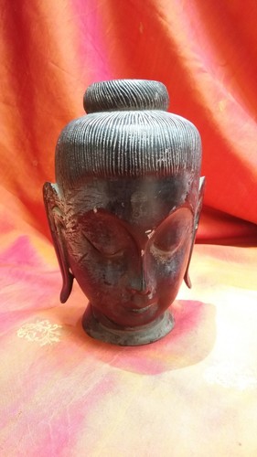 Antica statua testa buddha - antica,