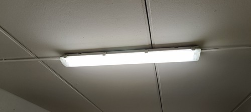 Lampade plastica con tubi - in,