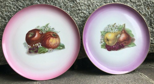 Coppia antichi piatti in - di,