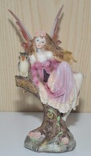 Statuina Fata rosa con gufo fantasy materiale plastico  20 cm
