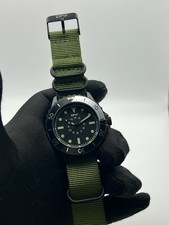 Orologio uomo lancette 24 ore ghiera girevole nato nylon verde quadrante nero