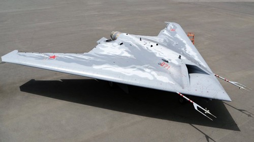Aereo sukhoi okhotnik b - sukhoi, s-70