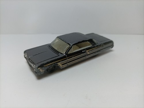 Hot wheels chevrolet - hot, 64
