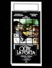 OLTRE LA PORTA locandina