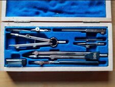 Universal compasso vintage