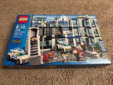 LEGO CITY: Police Station