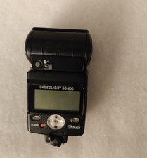Nikon Speedlight SB-800 flash