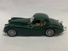 Modellino auto Bburago Jaguar XK 120 Coupé 1948 scala 1/24 die cast 18 cm Italy