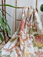 Nuovo copriletto trapuntato