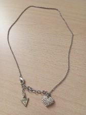 Collana e ciondolo Guess