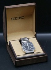 SEIKO SPORTS 100 Orologio Data Vintage Quadrante Nero, Modello 6923 5230 530LR