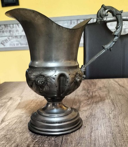 Vecchia caraffa peltro - vecchia,