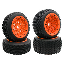 Pneumatico con perni a punta