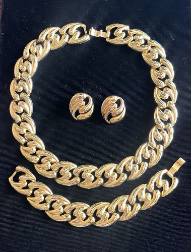 Set orecchini collana