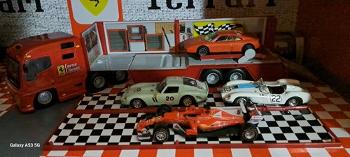 Ferrari lotto camion - 1:43,