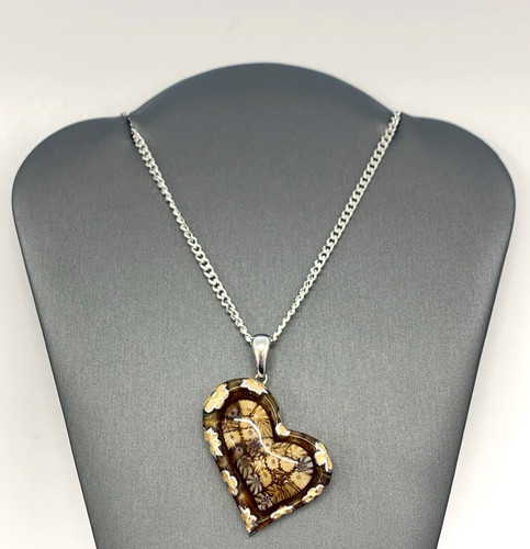 Collana con ciondolo cuore