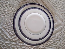 Servizio piatti in porcellana