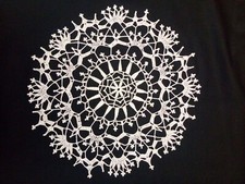 Pizzo fatto a mano, centrino