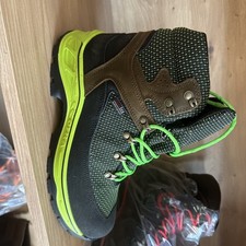 Scarpone leggero e morbido