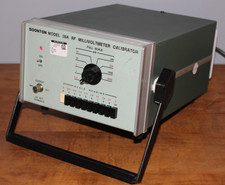 Calibratore millivoltmetro RF