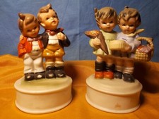 Coppia di graziose statuine