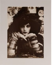 Sophi. "Irina IONESCO