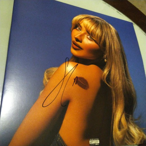 Signed sabrina carpenter - signed,