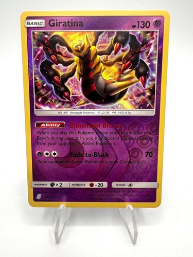 Carta pokemon giratina - carta,