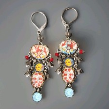 Orecchini pendenti floreali