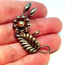 Mazzo spilla e ciondolo in