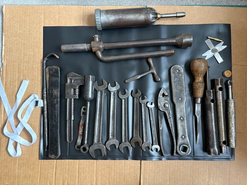 Triumph tool kit - tr3, tr3a